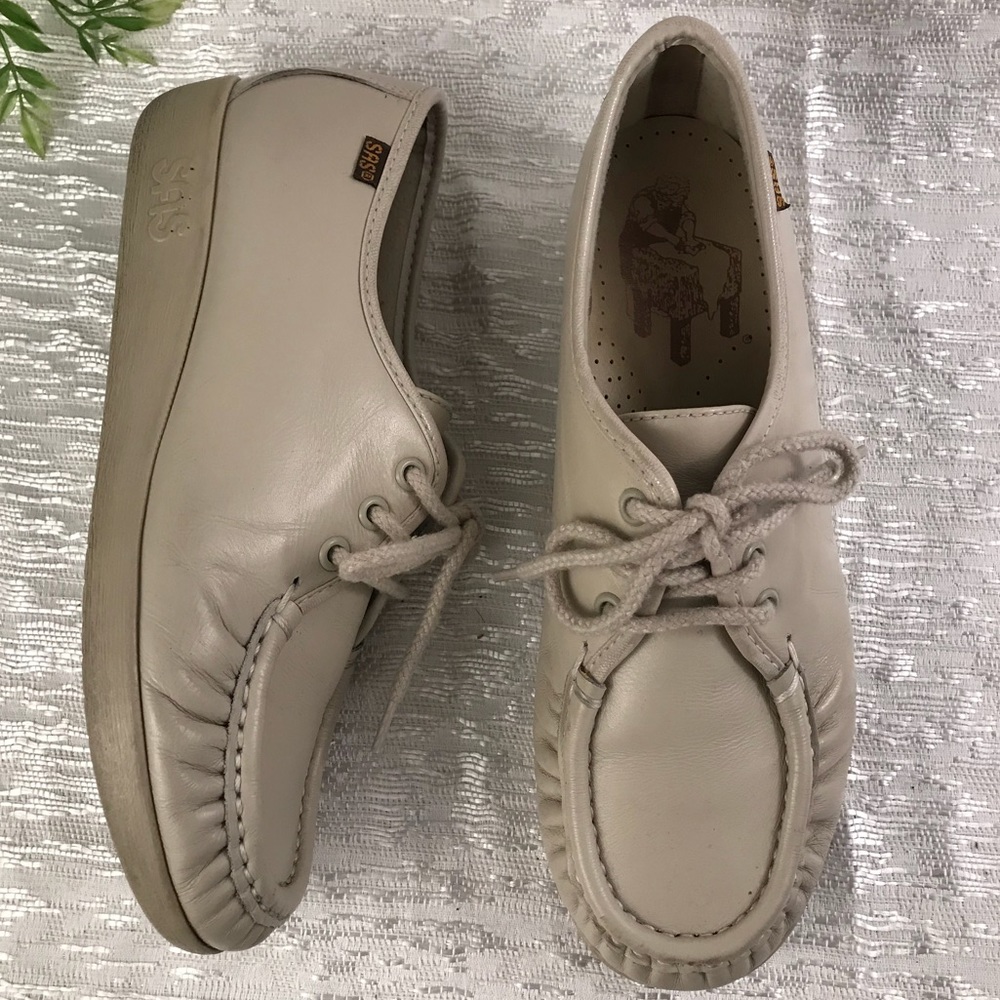 SAS Handmade Women moc toe lace up leather shoe